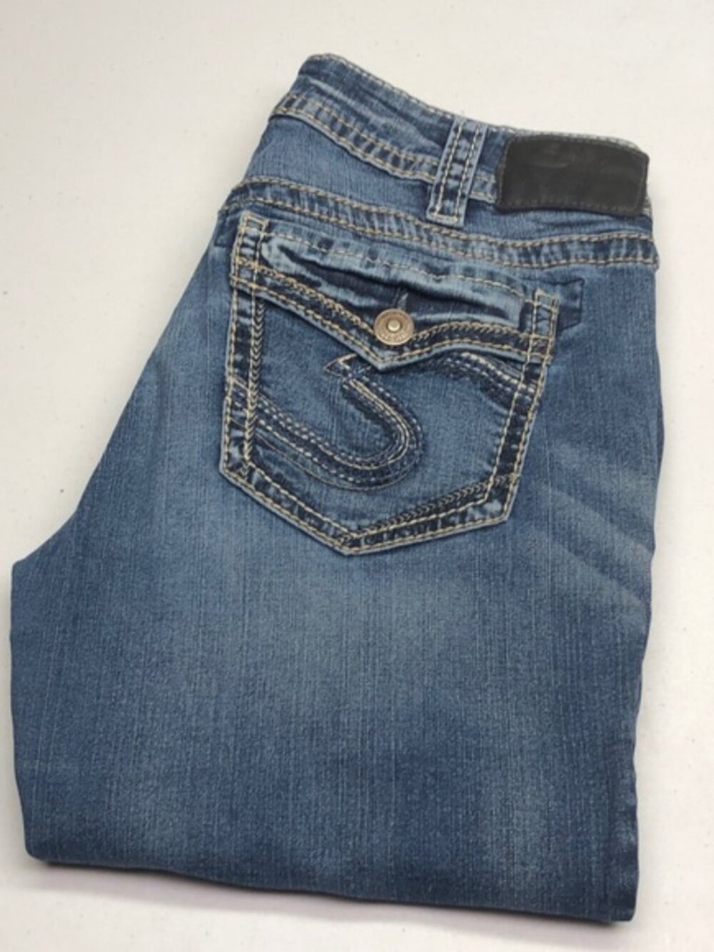 SILVER SUKI SLIM BOOTCUT JEANS 30x33 ⭐️